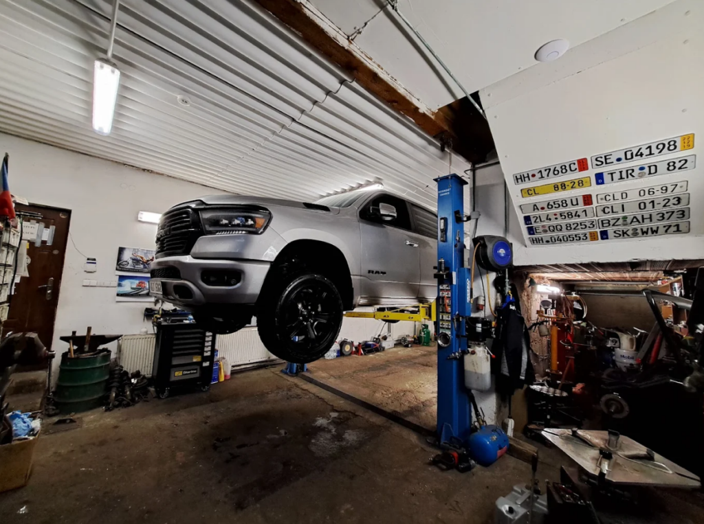 Cagiva expres dílna